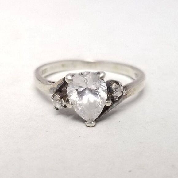 Vintage Avon Sterling Silver Pear Shape Ring, Size 7 Band, Estate - Picture 10 of 10